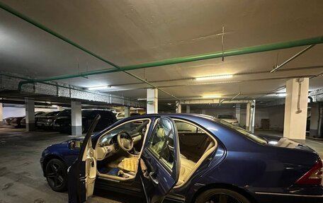 Mercedes-Benz C-Класс, 2004 год, 780 000 рублей, 7 фотография