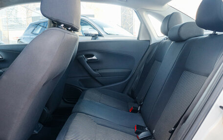 Volkswagen Polo VI (EU Market), 2011 год, 797 000 рублей, 10 фотография