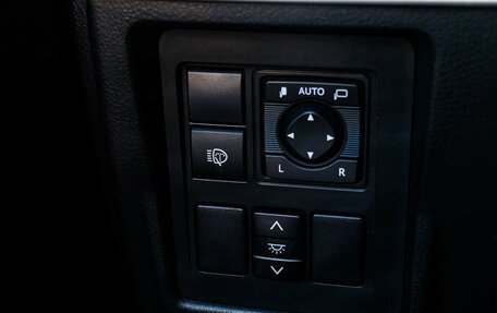 Toyota Land Cruiser Prado 150 рестайлинг 2, 2021 год, 7 250 000 рублей, 18 фотография