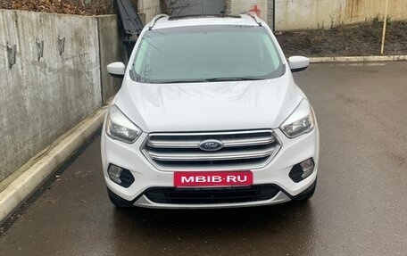 Ford Escape III, 2017 год, 1 400 000 рублей, 1 фотография