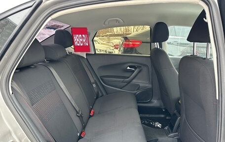 Volkswagen Polo VI (EU Market), 2017 год, 800 000 рублей, 24 фотография