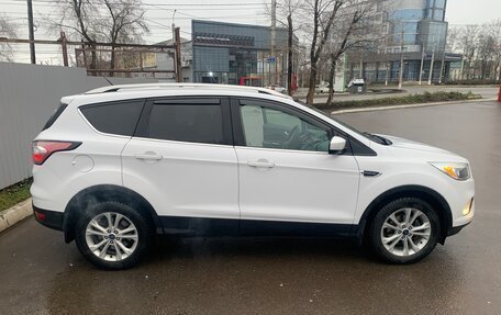 Ford Escape III, 2017 год, 1 400 000 рублей, 4 фотография
