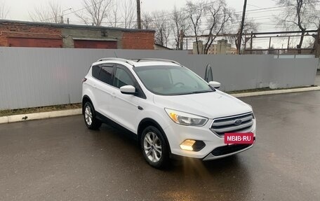 Ford Escape III, 2017 год, 1 400 000 рублей, 2 фотография