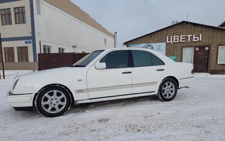 Mercedes-Benz E-Класс, 1999 год, 295 000 рублей, 4 фотография