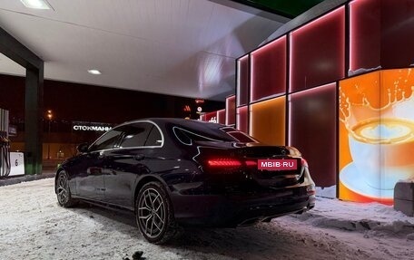 Mercedes-Benz E-Класс, 2020 год, 4 500 000 рублей, 2 фотография