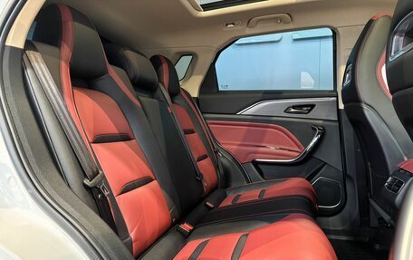 FAW Bestune T77, 2022 год, 1 799 000 рублей, 13 фотография