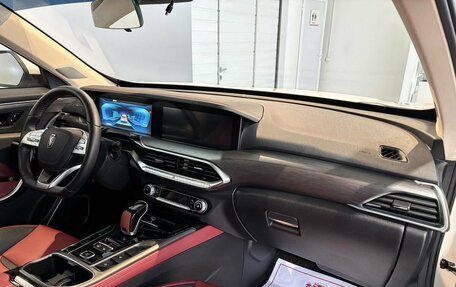 FAW Bestune T77, 2022 год, 1 799 000 рублей, 15 фотография