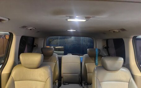 Hyundai Grand Starex Grand Starex I рестайлинг 2, 2011 год, 1 450 000 рублей, 14 фотография