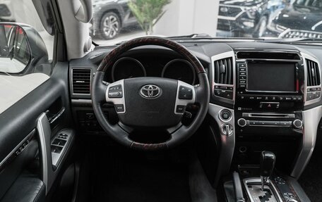 Toyota Land Cruiser 200, 2012 год, 3 350 000 рублей, 16 фотография