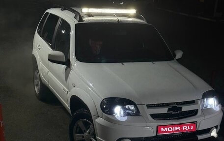 Chevrolet Niva I рестайлинг, 2017 год, 800 000 рублей, 1 фотография