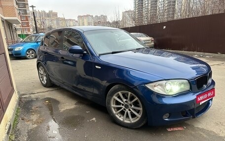 BMW 1 серия, 2005 год, 750 000 рублей, 2 фотография