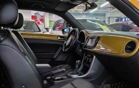 Volkswagen Beetle, 2017 год, 2 900 000 рублей, 4 фотография