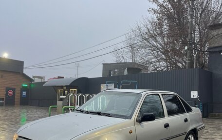 Daewoo Nexia I рестайлинг, 2006 год, 200 000 рублей, 3 фотография