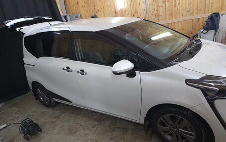 Toyota Sienta II, 2019 год, 1 700 000 рублей, 20 фотография