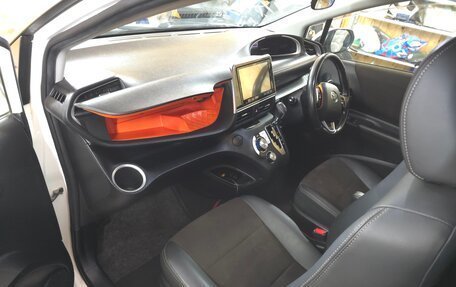 Toyota Sienta II, 2019 год, 1 700 000 рублей, 18 фотография