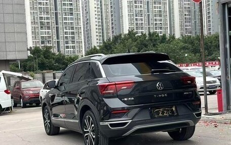 Volkswagen T-Roc I, 2021 год, 1 620 000 рублей, 4 фотография