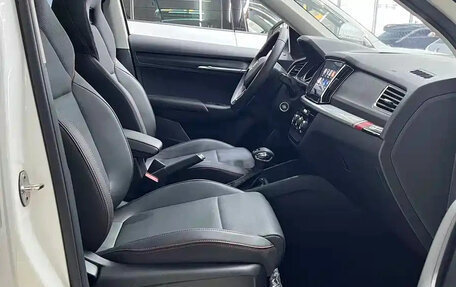 Skoda Kamiq I, 2022 год, 1 300 000 рублей, 14 фотография