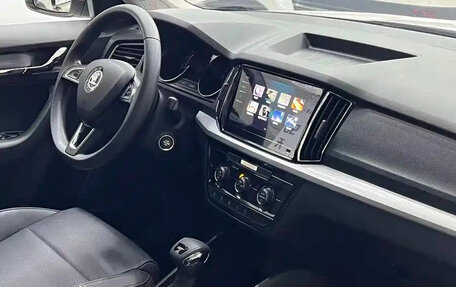 Skoda Kamiq I, 2022 год, 1 300 000 рублей, 15 фотография