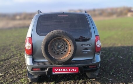 Chevrolet Niva I рестайлинг, 2012 год, 500 000 рублей, 4 фотография