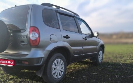 Chevrolet Niva I рестайлинг, 2012 год, 500 000 рублей, 3 фотография