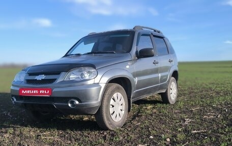 Chevrolet Niva I рестайлинг, 2012 год, 500 000 рублей, 2 фотография