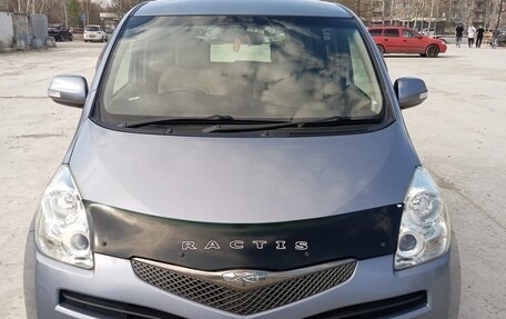 Toyota Ractis I, 2008 год, 800 000 рублей, 2 фотография