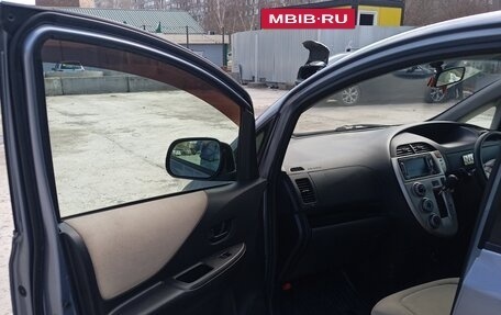 Toyota Ractis I, 2008 год, 800 000 рублей, 4 фотография