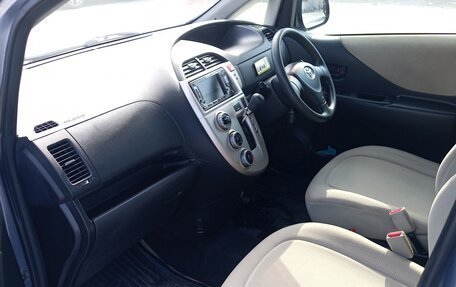 Toyota Ractis I, 2008 год, 800 000 рублей, 15 фотография