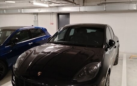 Porsche Macan I рестайлинг, 2014 год, 2 650 000 рублей, 3 фотография