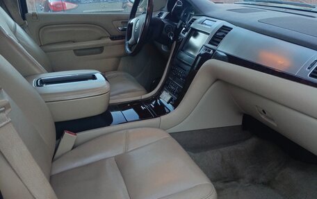 Cadillac Escalade III, 2013 год, 1 400 000 рублей, 6 фотография