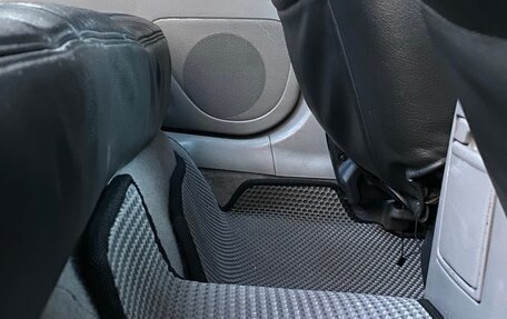 Mazda 323, 2002 год, 450 000 рублей, 9 фотография