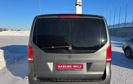 Mercedes-Benz V-Класс, 2018 год, 5 800 000 рублей, 5 фотография