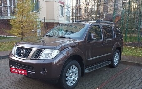 Nissan Pathfinder, 2012 год, 2 140 000 рублей, 2 фотография