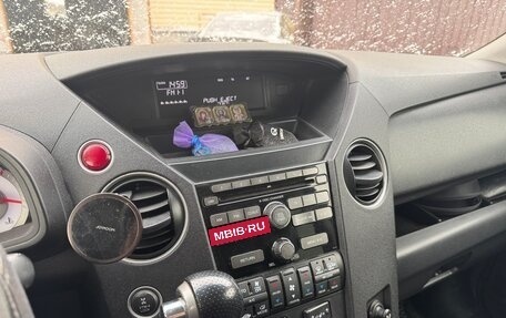 Honda Pilot III рестайлинг, 2012 год, 2 000 000 рублей, 18 фотография