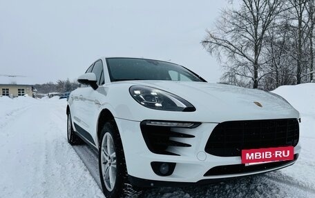 Porsche Macan I рестайлинг, 2017 год, 4 200 000 рублей, 2 фотография