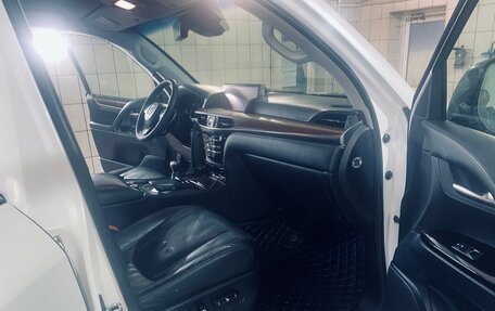 Lexus LX III, 2016 год, 5 400 000 рублей, 8 фотография