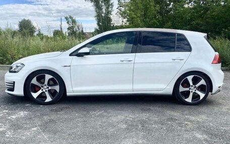 Volkswagen Golf GTI VII, 2014 год, 2 000 000 рублей, 2 фотография