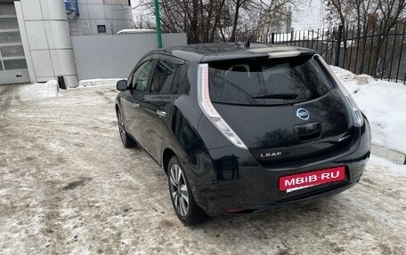 Nissan Leaf I, 2015 год, 885 000 рублей, 5 фотография