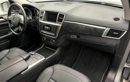 Mercedes-Benz M-Класс, 2015 год, 3 200 000 рублей, 22 фотография