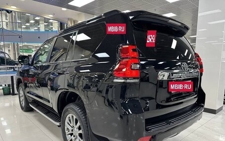 Toyota Land Cruiser Prado 150 рестайлинг 2, 2017 год, 5 399 000 рублей, 6 фотография