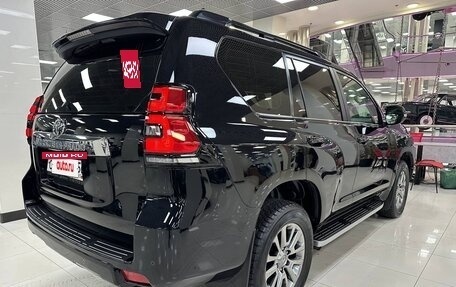 Toyota Land Cruiser Prado 150 рестайлинг 2, 2017 год, 5 399 000 рублей, 4 фотография