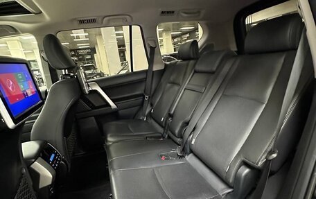 Toyota Land Cruiser Prado 150 рестайлинг 2, 2017 год, 5 399 000 рублей, 12 фотография