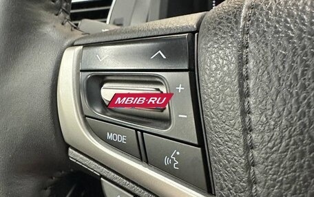 Toyota Land Cruiser Prado 150 рестайлинг 2, 2017 год, 5 399 000 рублей, 21 фотография