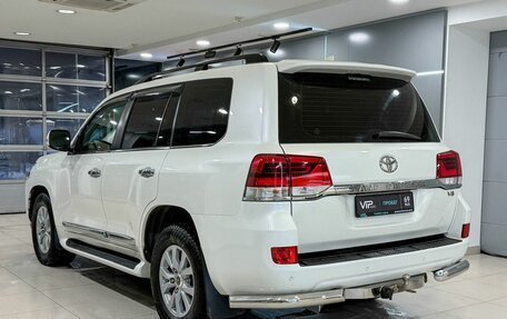 Toyota Land Cruiser 200, 2016 год, 5 717 000 рублей, 4 фотография