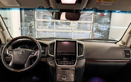 Toyota Land Cruiser 200, 2016 год, 5 717 000 рублей, 12 фотография