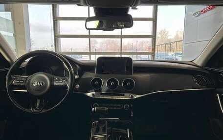 KIA Stinger I, 2019 год, 2 415 000 рублей, 9 фотография