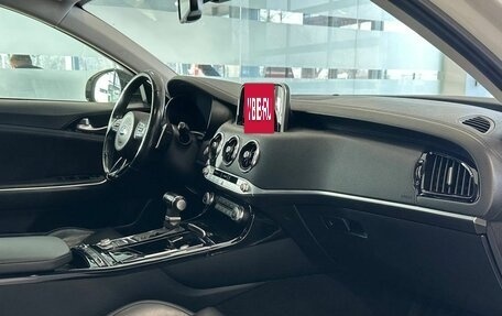 KIA Stinger I, 2019 год, 2 415 000 рублей, 8 фотография