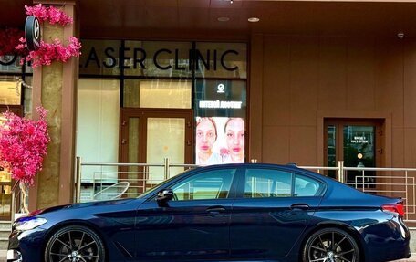 BMW 5 серия, 2018 год, 3 600 000 рублей, 3 фотография