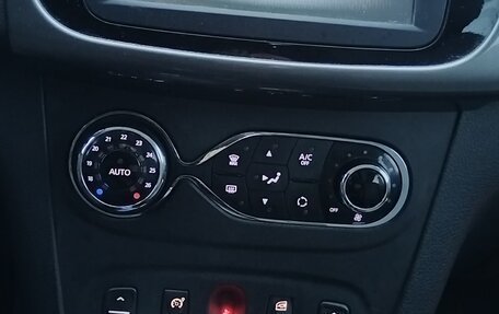 Renault Sandero II рестайлинг, 2016 год, 980 000 рублей, 2 фотография