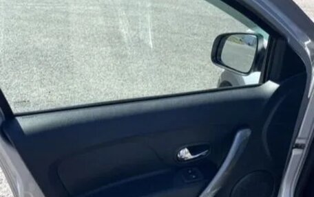 Renault Sandero II рестайлинг, 2016 год, 980 000 рублей, 16 фотография